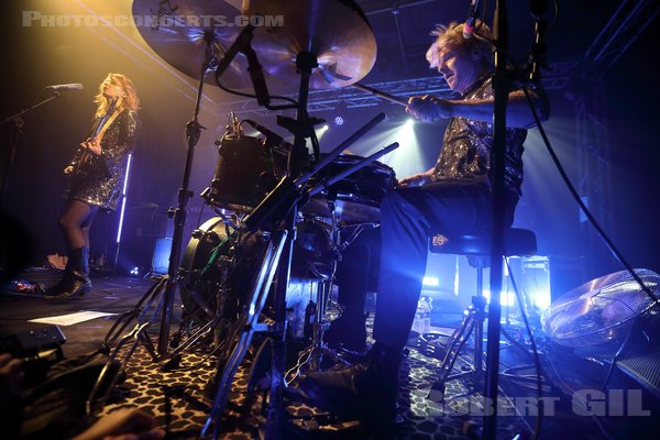 BLOOD RED SHOES - 2023-10-07 - PARIS - Point Ephemere - Laura-Mary Carter - Steven Ansell